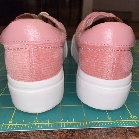 Pink Platform Sneakers- LIKE NEW- SZ 5 - Picture 7 of 8